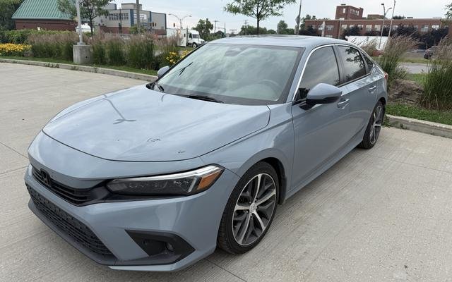 2024 Honda Civic Sedan Touring **BAS KM**LOW KM**