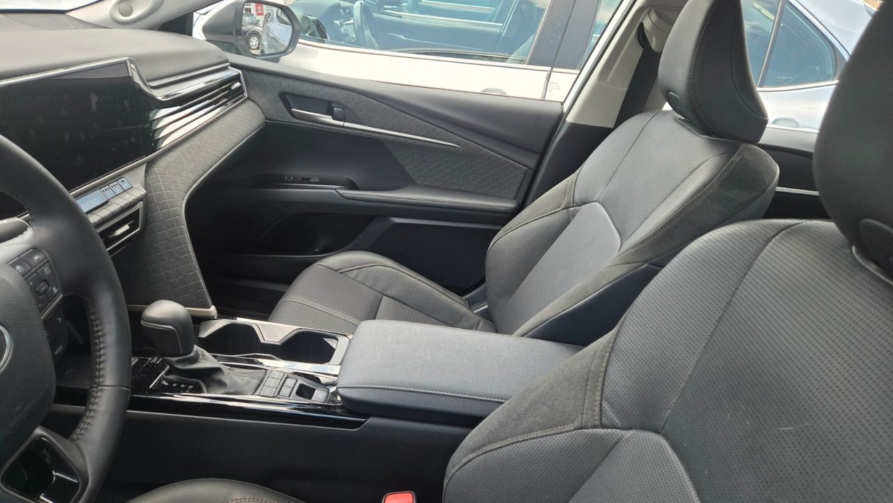 2025 Toyota Camry XLE AWD