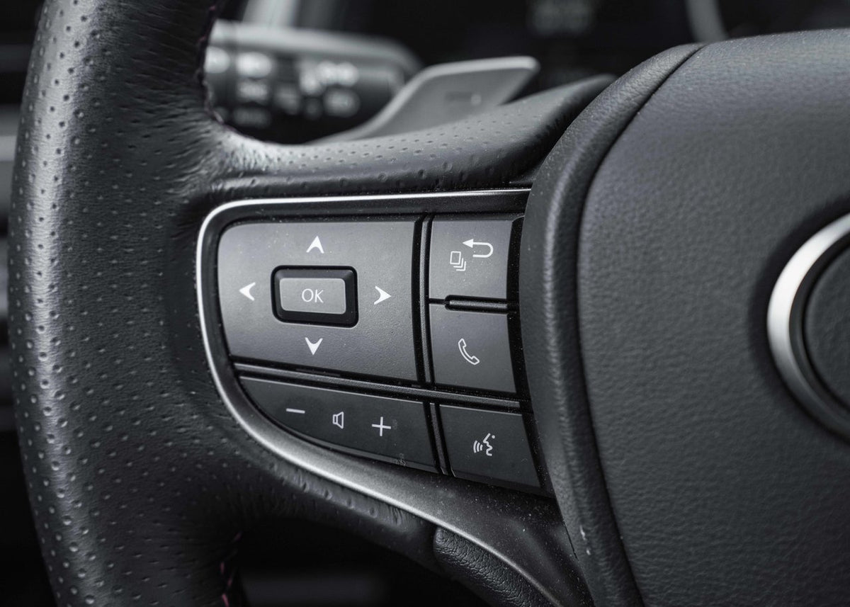 2025 Lexus UX 300h DEMO F SPORT 2 AWD CUIR TOIT NAVI