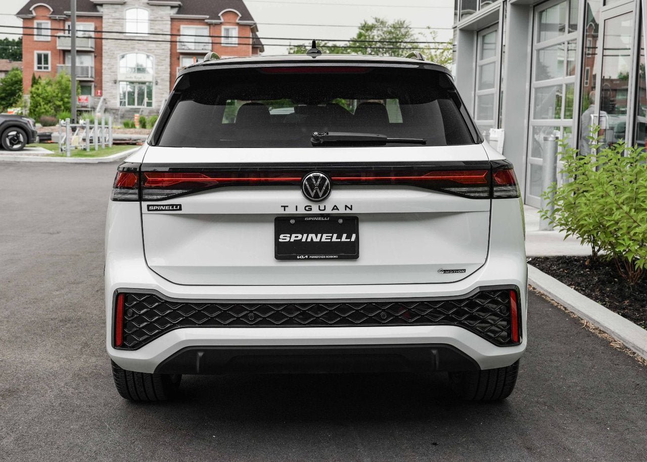 2026 Volkswagen Tiguan Comfortline R-Line Black Edition