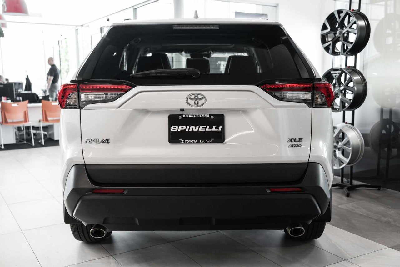 2023 Toyota RAV4 XLE PREMIUM