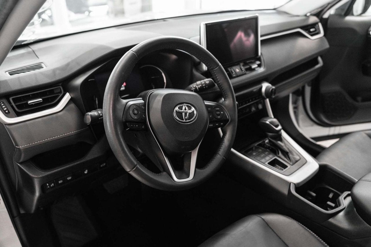 2023 Toyota RAV4 XLE PREMIUM