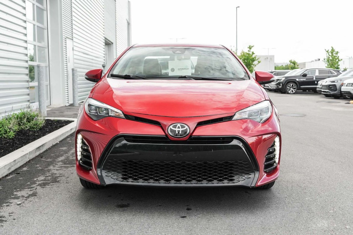2017 Toyota Corolla SE MANUEL