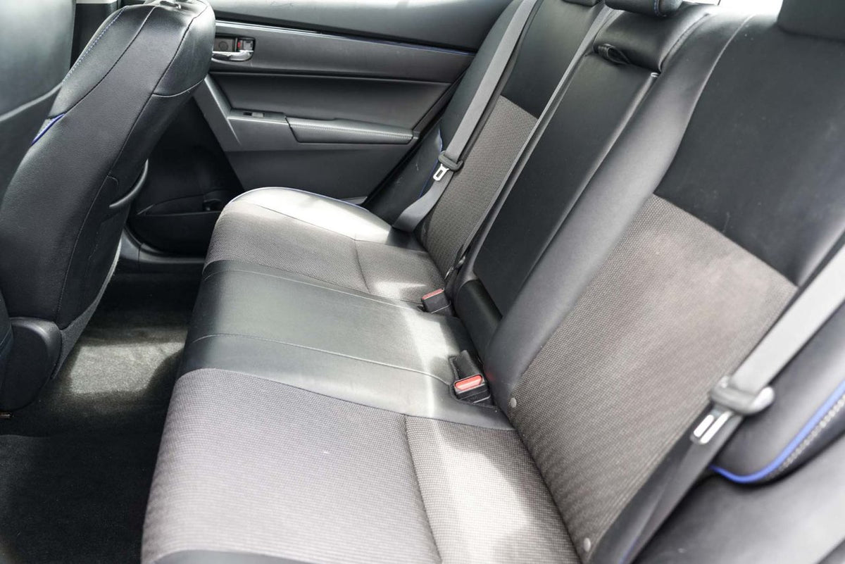 2017 Toyota Corolla SE MANUEL