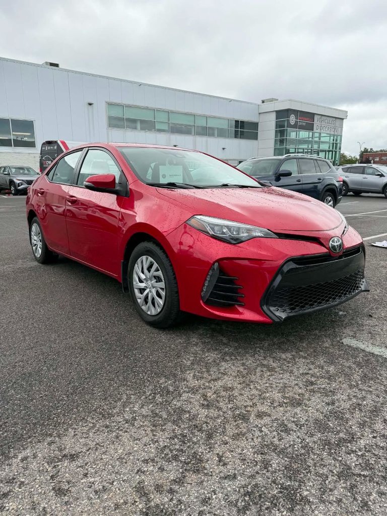 2017 Toyota Corolla SE MANUEL