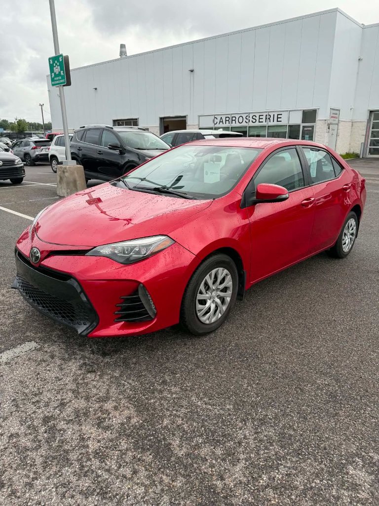 2017 Toyota Corolla SE MANUEL