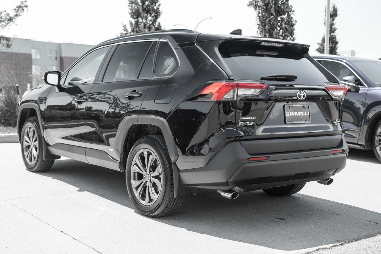 2025 Toyota RAV4 Hybrid XLE PREMIUM