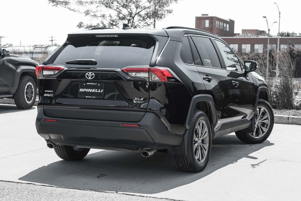 2025 Toyota RAV4 Hybrid XLE PREMIUM