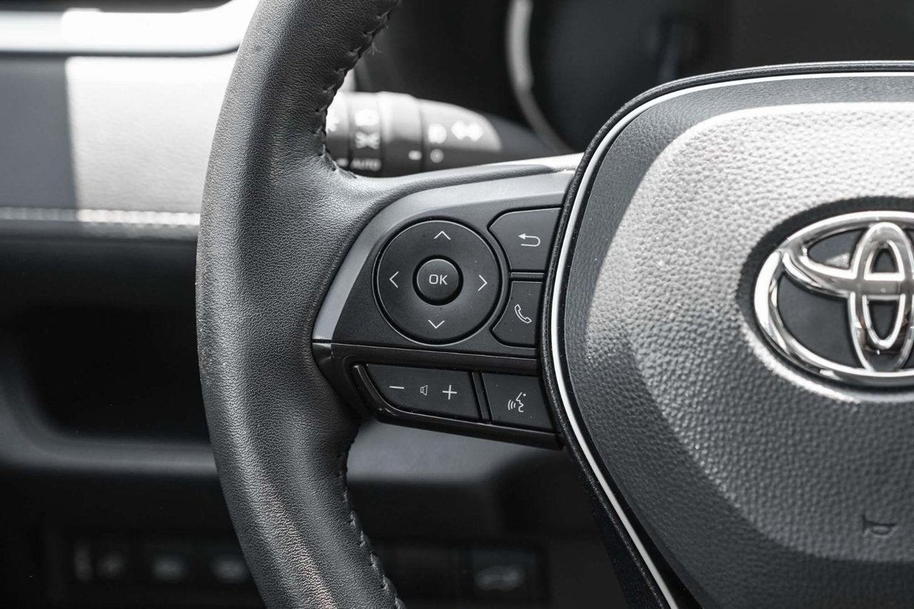 2025 Toyota RAV4 Hybrid XLE PREMIUM