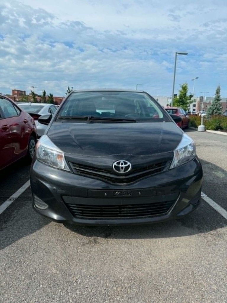 2014 Toyota Yaris LE HATCHBACK