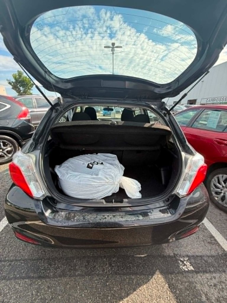 2014 Toyota Yaris LE HATCHBACK