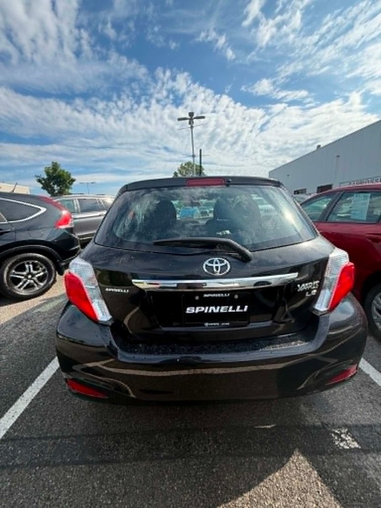 2014 Toyota Yaris LE HATCHBACK