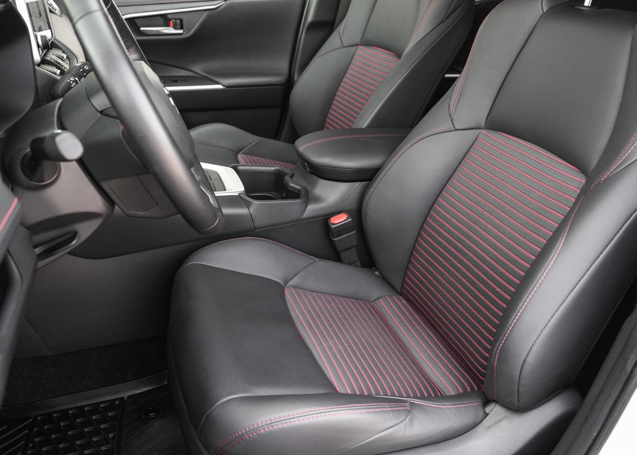2025 Toyota RAV4 Plug-In Hybrid XSE