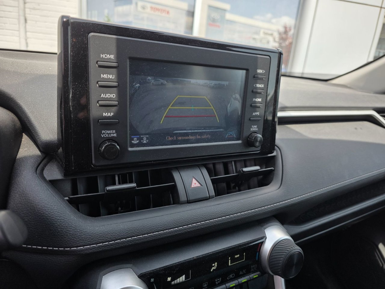2021 Toyota RAV4 LE FWD