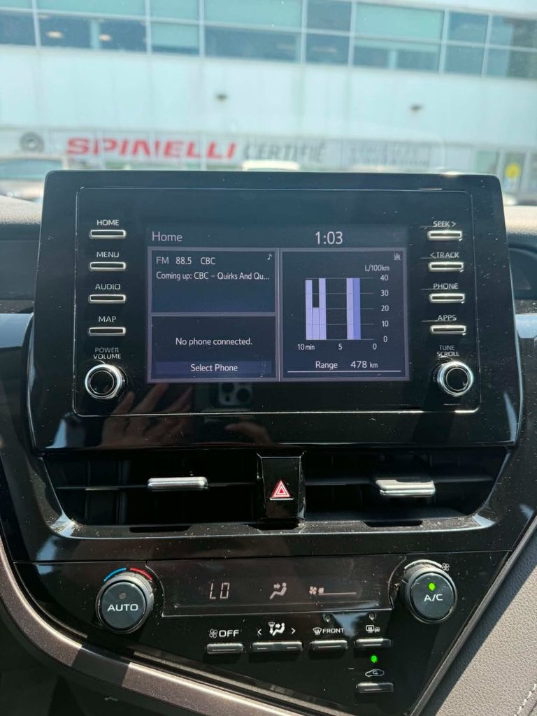 2022 Toyota Camry SE