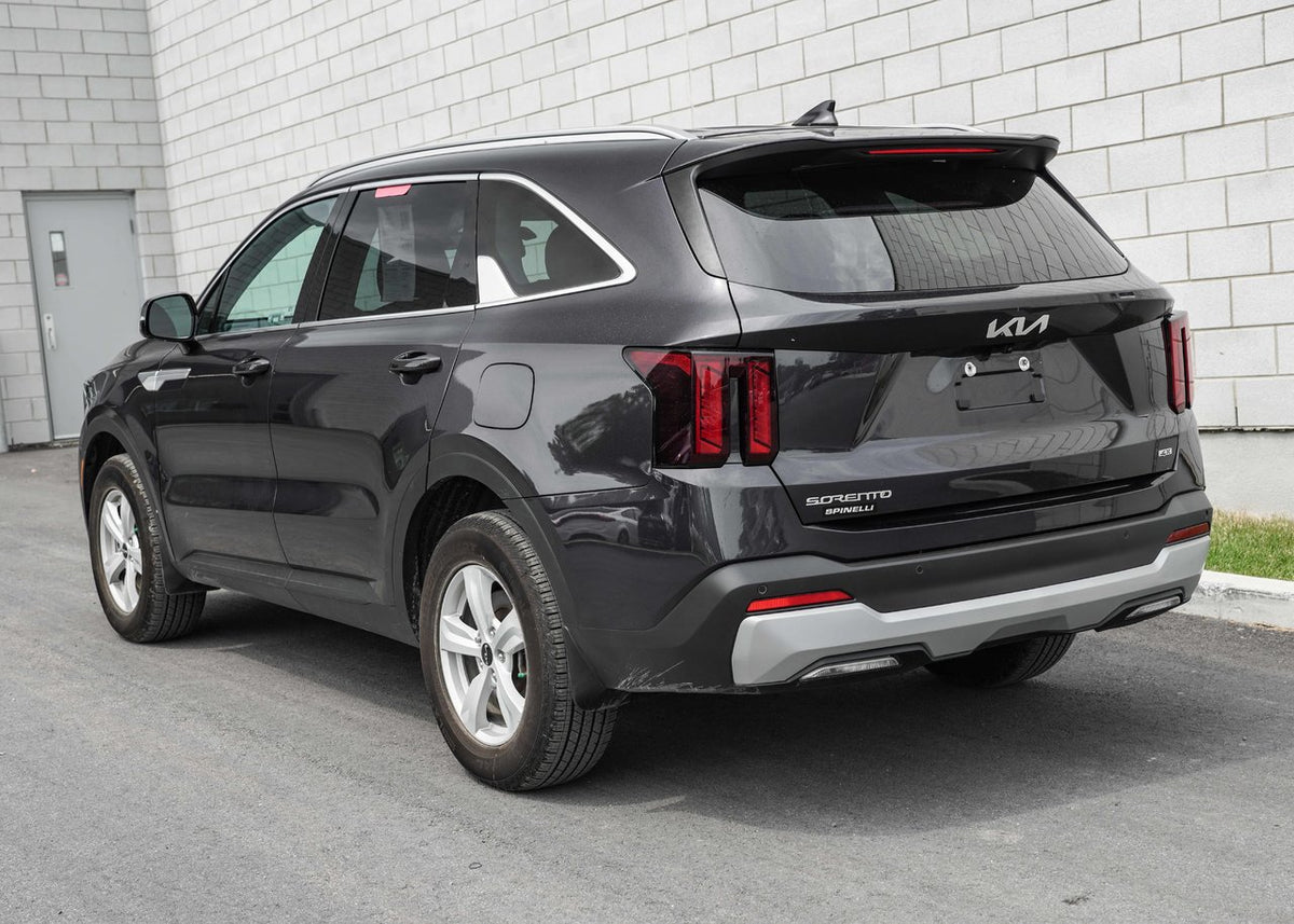 2025 Kia Sorento LX