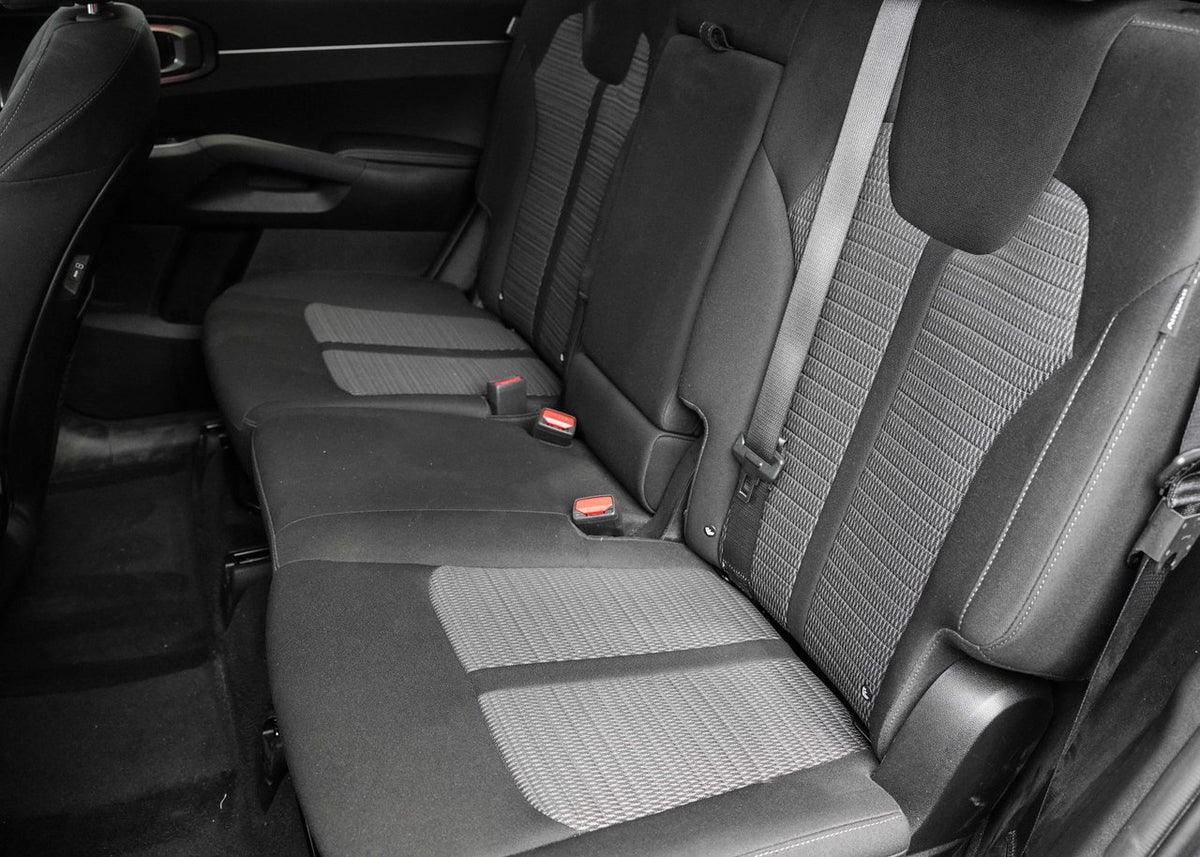 2025 Kia Sorento LX