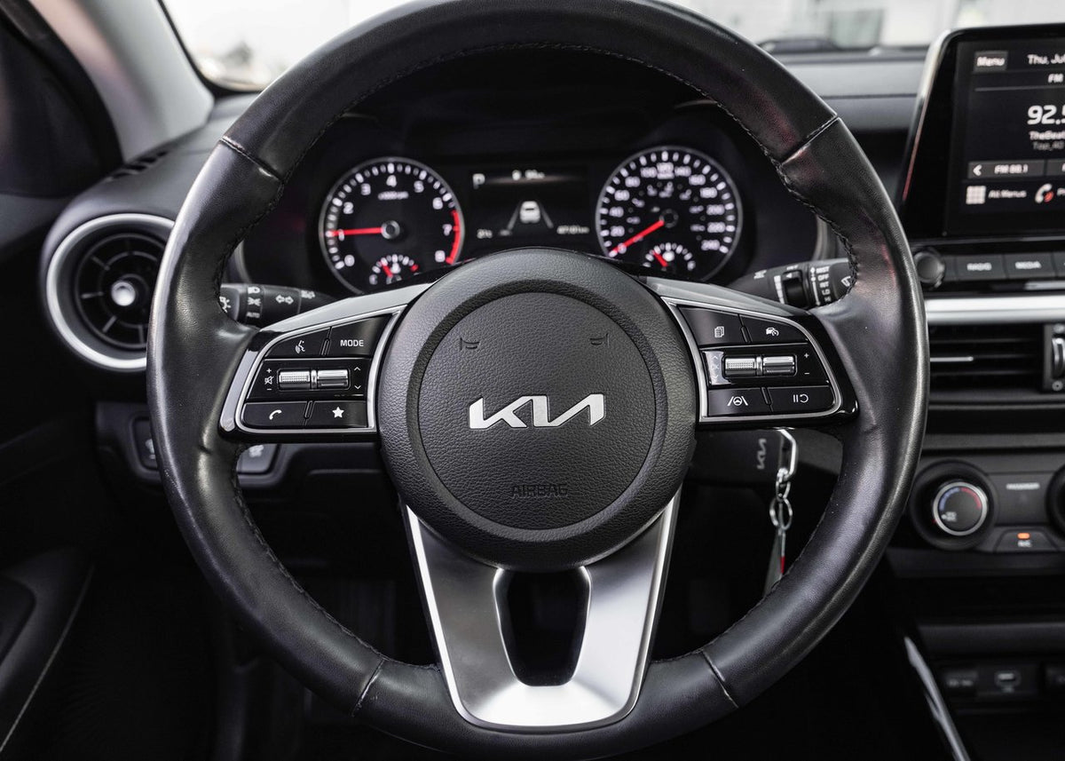 2023 Kia Forte EX