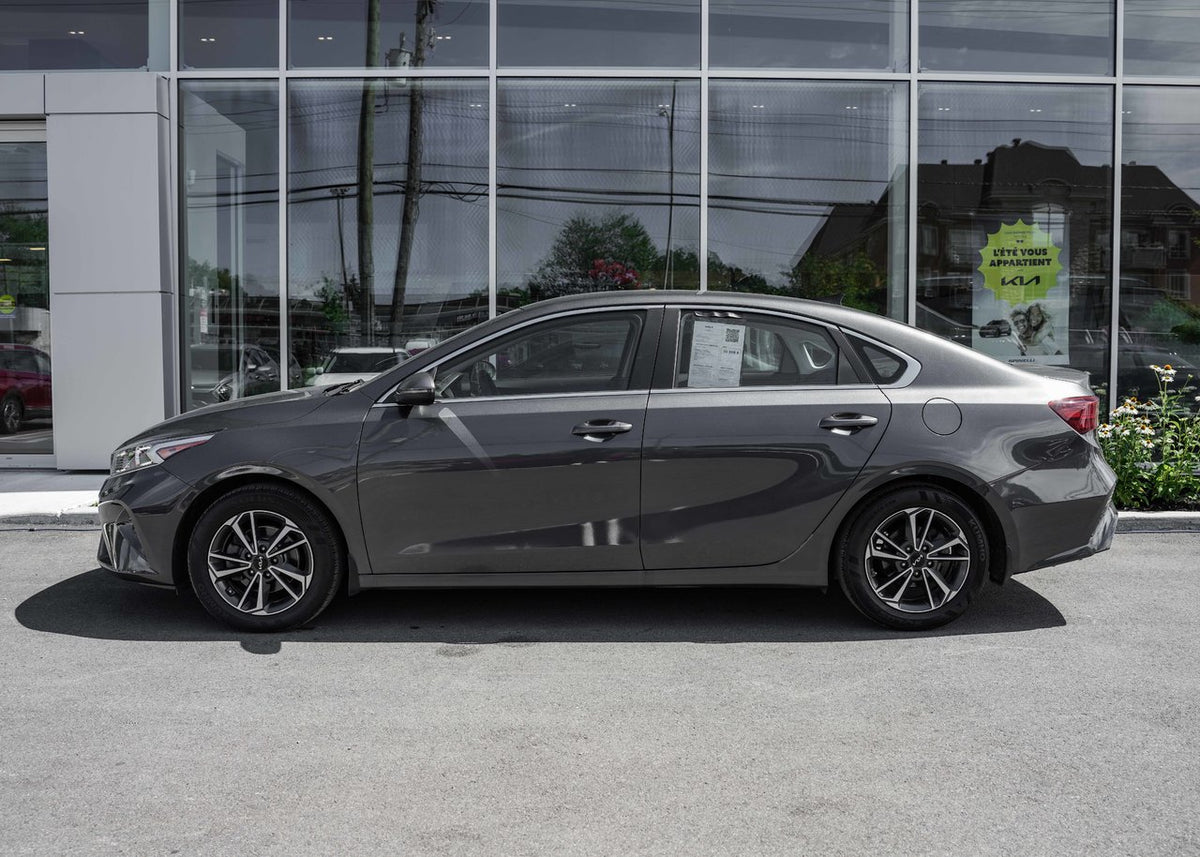 2023 Kia Forte EX