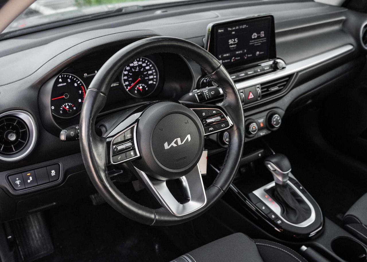 2023 Kia Forte EX