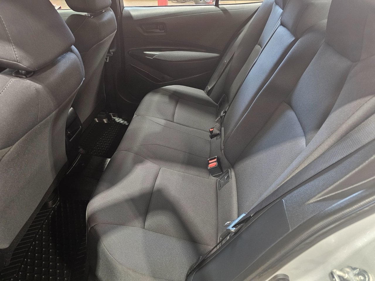 2022 Toyota Corolla LE; CAMERA ANGLES MORT SIEGE CHAUFFANT*BAS/LOW KM*