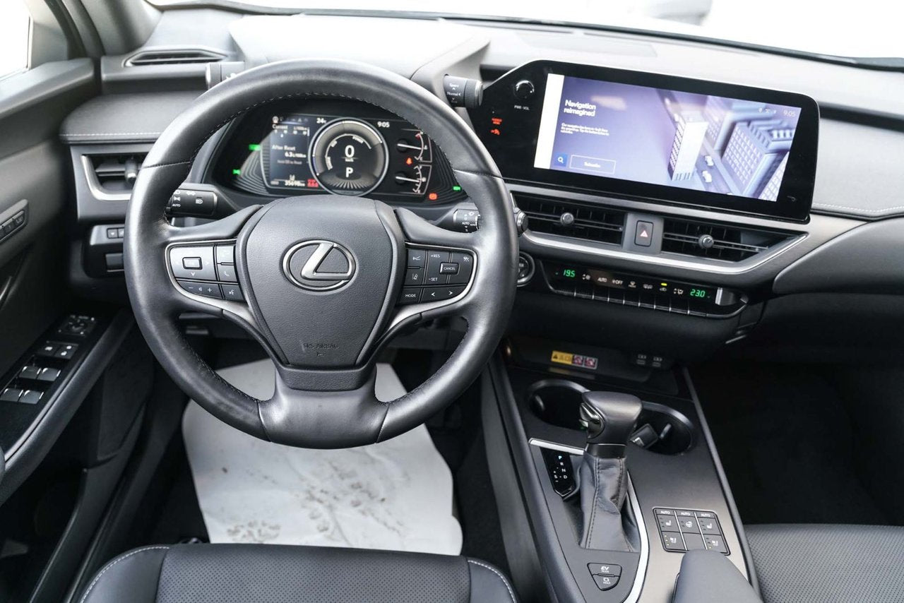 2024 Lexus UX 250h LUXURY AWD BAS KM CUIR TOIT NAVI HUD