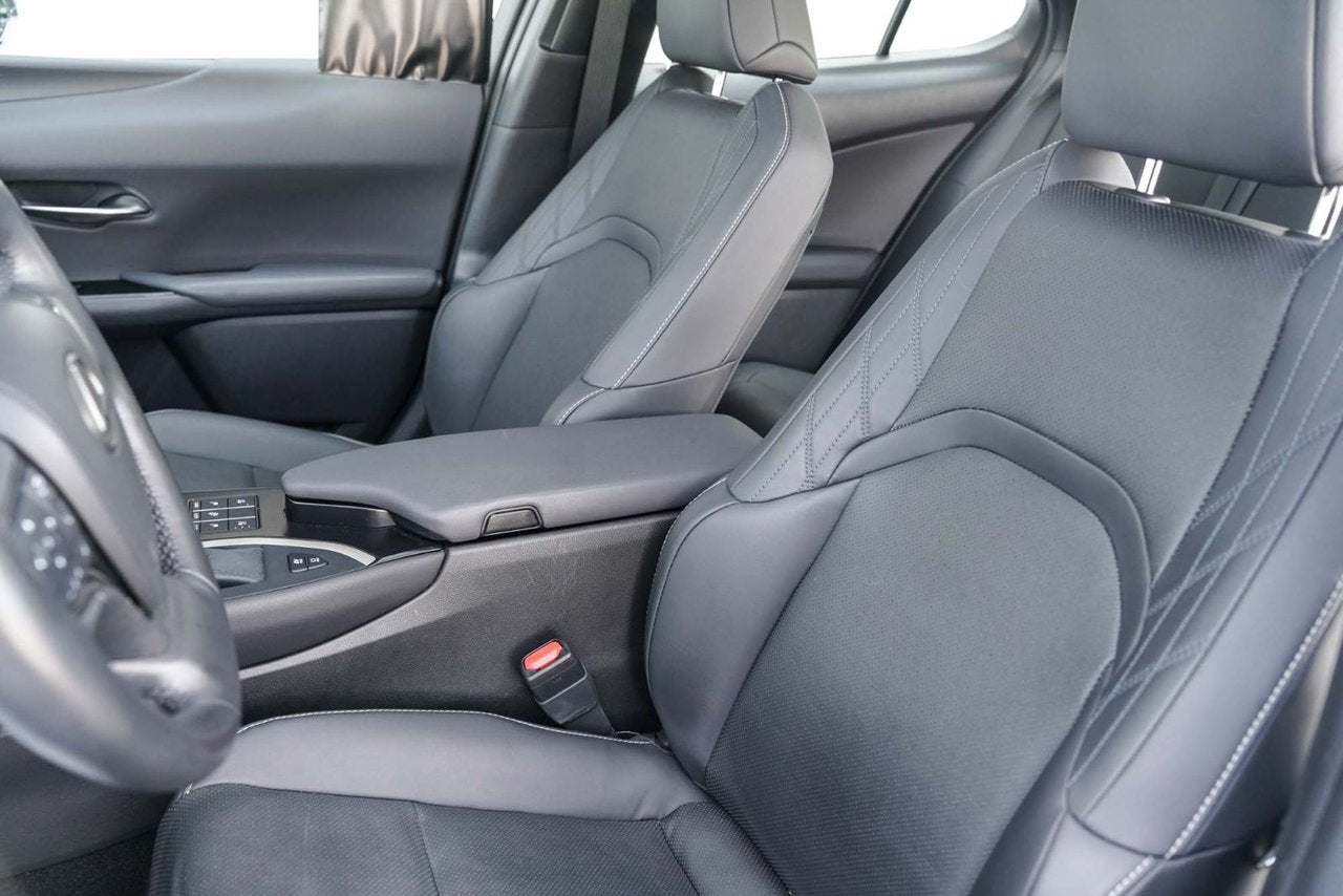 2024 Lexus UX 250h LUXURY AWD BAS KM CUIR TOIT NAVI HUD