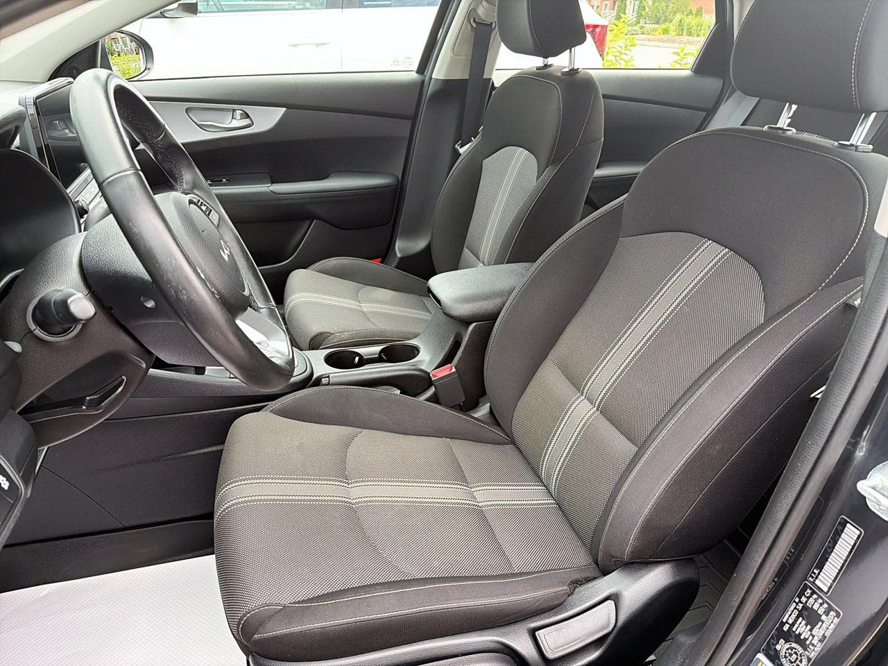 2023 Kia Forte LX