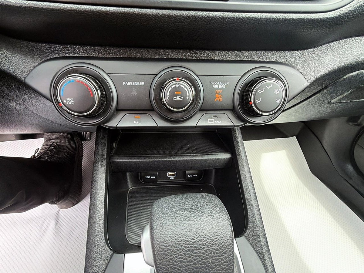2023 Kia Forte LX