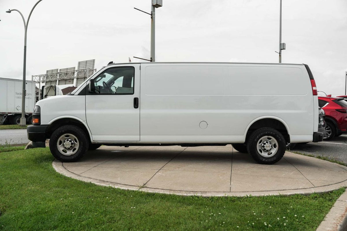 2024 Chevrolet Express Cargo Van 2500 CARGO VAN