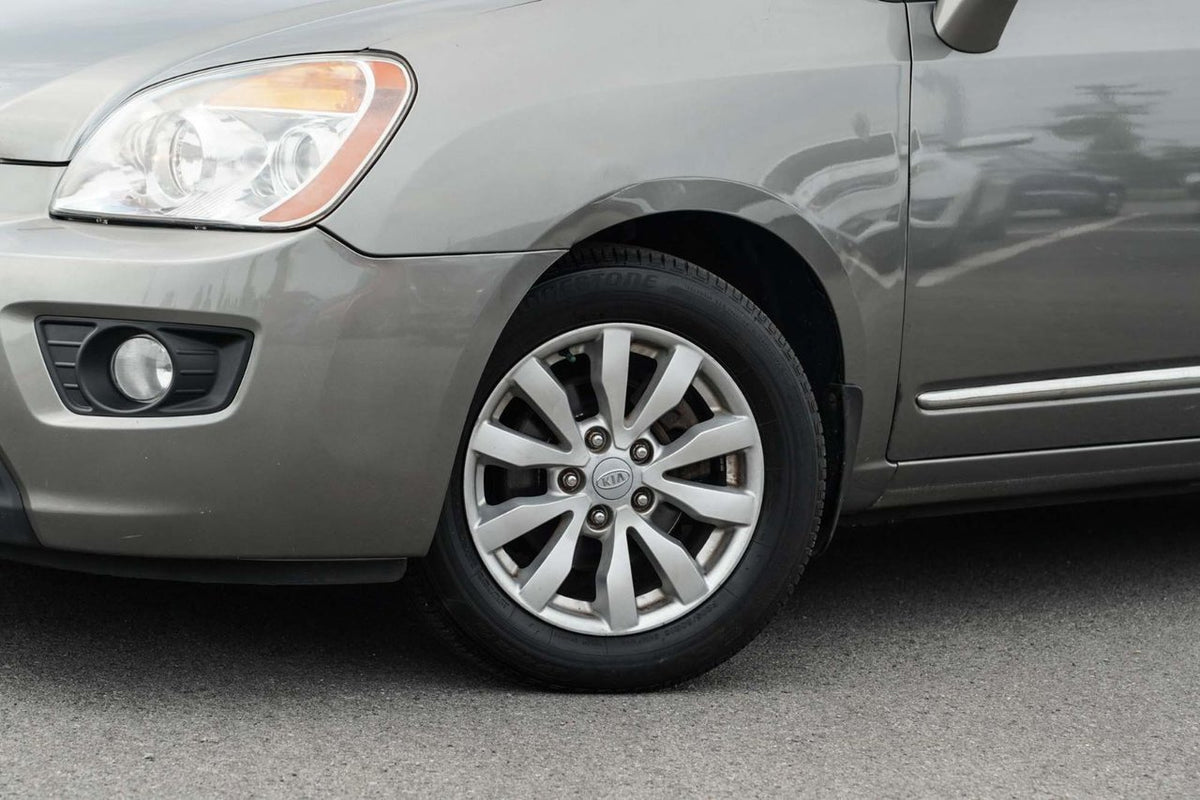 2010 Kia Rondo EX