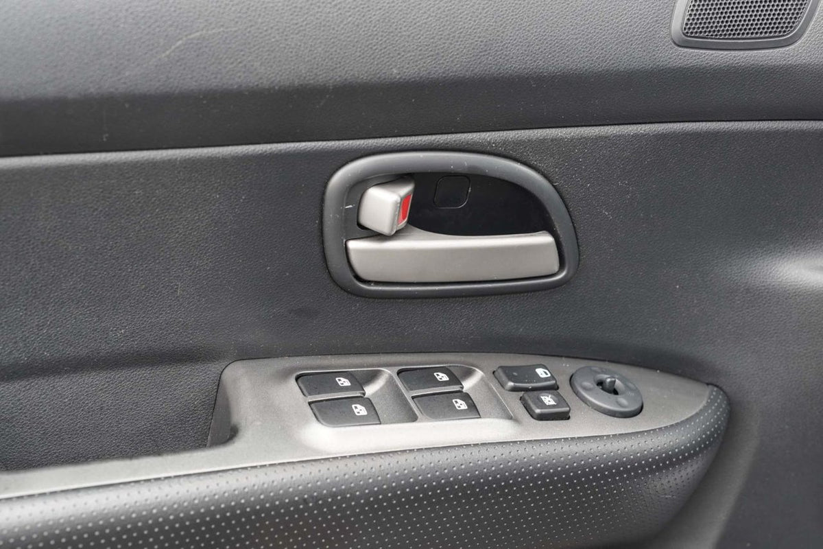 2010 Kia Rondo EX