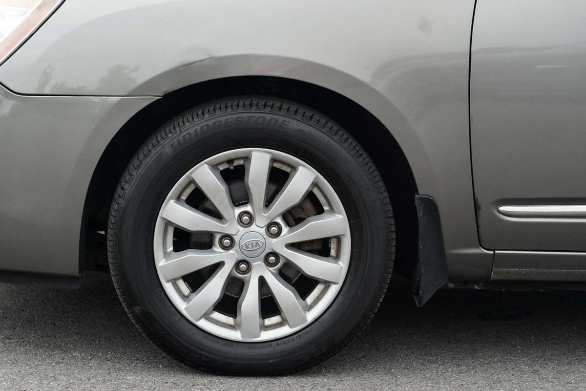 2010 Kia Rondo EX