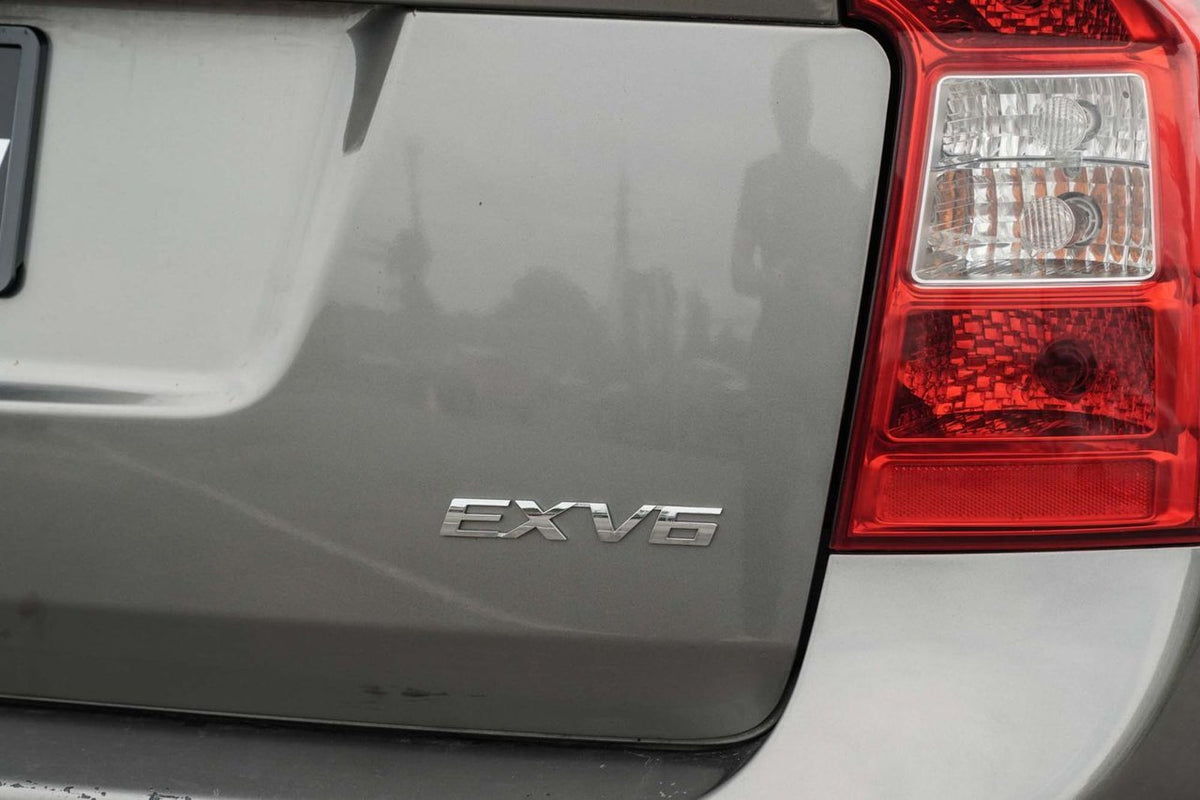2010 Kia Rondo EX