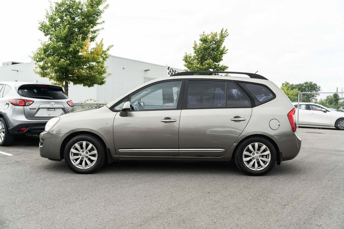 2010 Kia Rondo EX