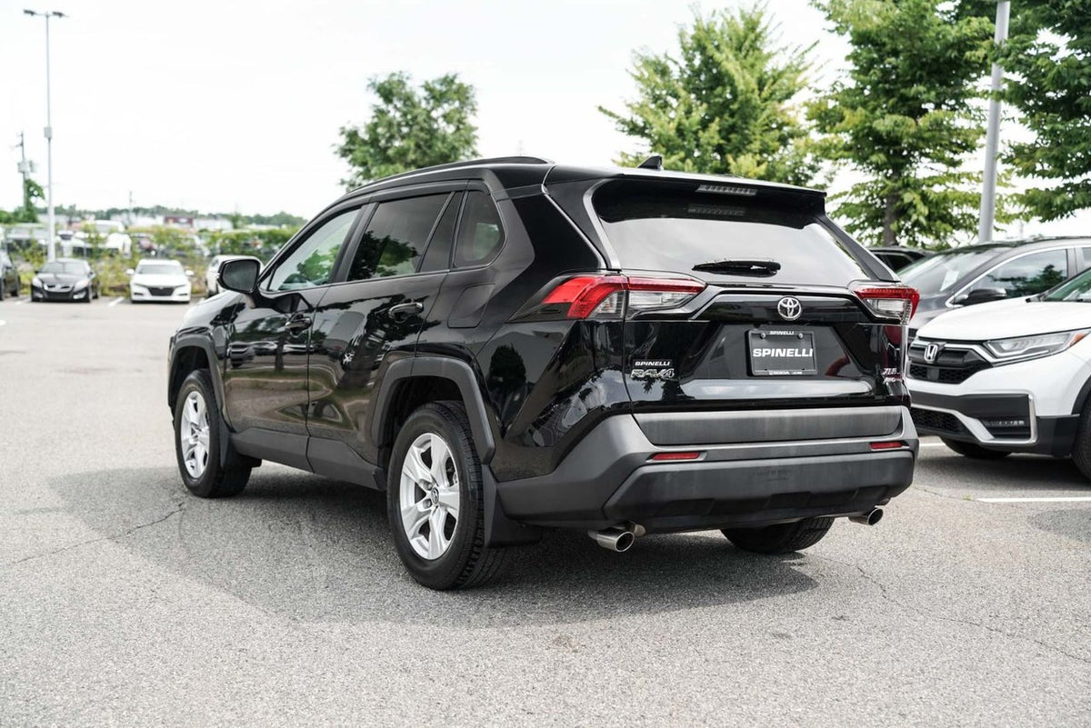 2019 Toyota RAV4 XLE AWD; TOIT ANGLES MORT SIEGES+VOLANT CHAUFFANT