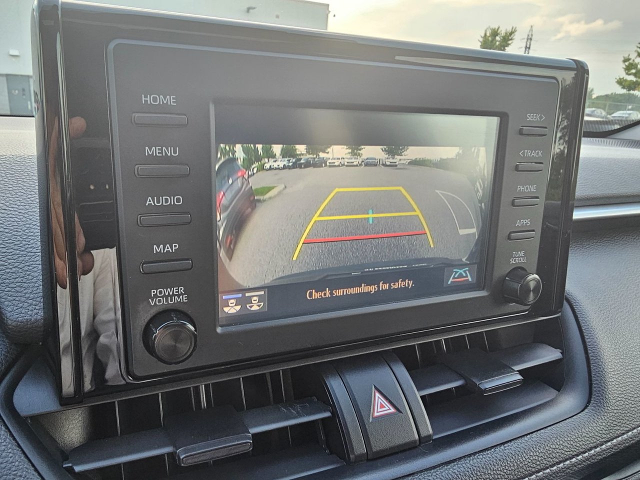 2019 Toyota RAV4 XLE AWD; TOIT ANGLES MORT SIEGES+VOLANT CHAUFFANT