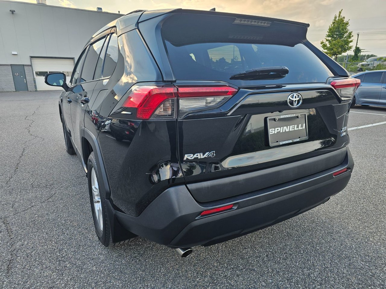 2019 Toyota RAV4 XLE AWD; TOIT ANGLES MORT SIEGES+VOLANT CHAUFFANT