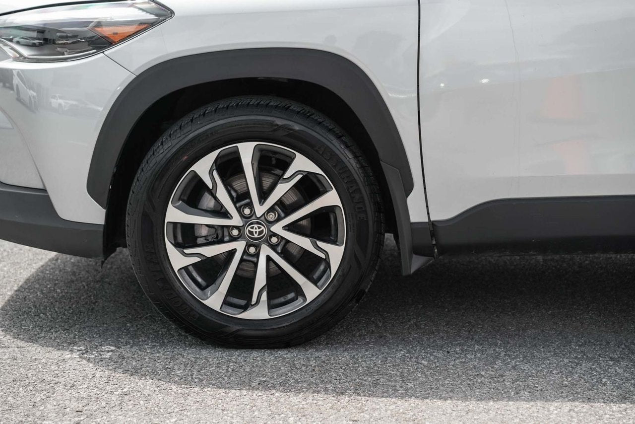 2023 Toyota Corolla Cross XLE AWD