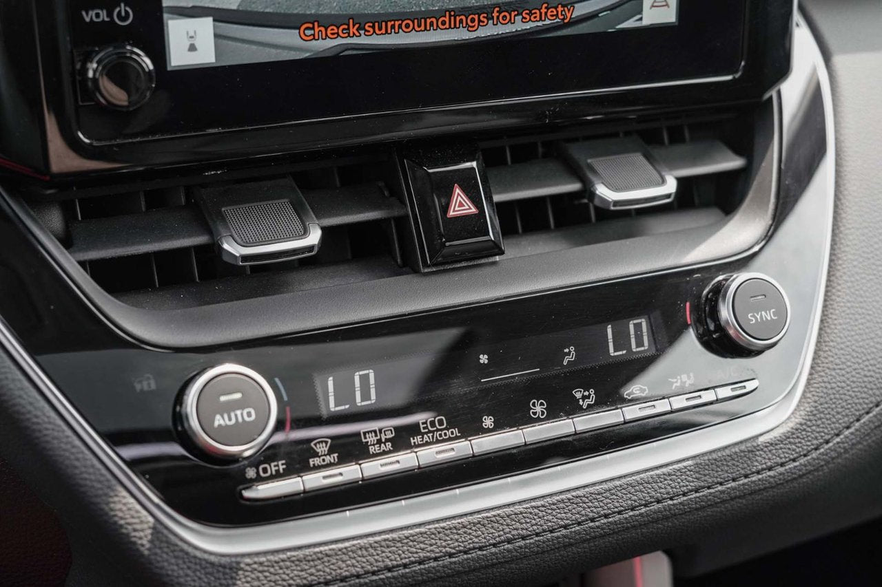2023 Toyota Corolla Cross XLE AWD