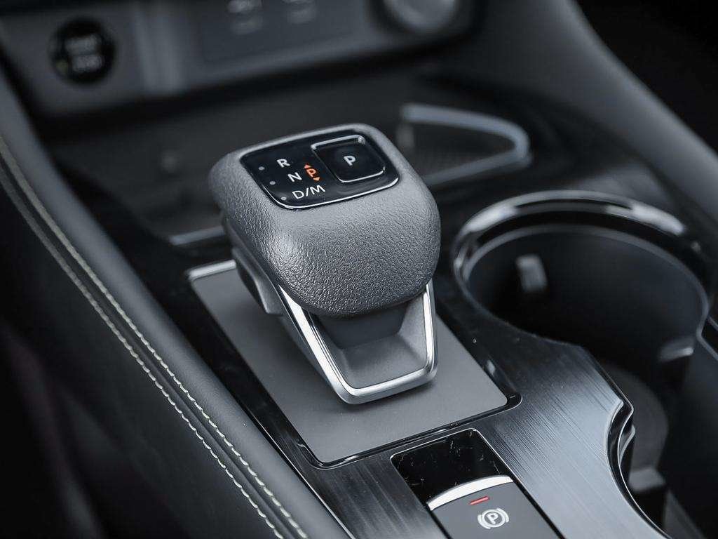 2026 Nissan Rogue AWD Platinum