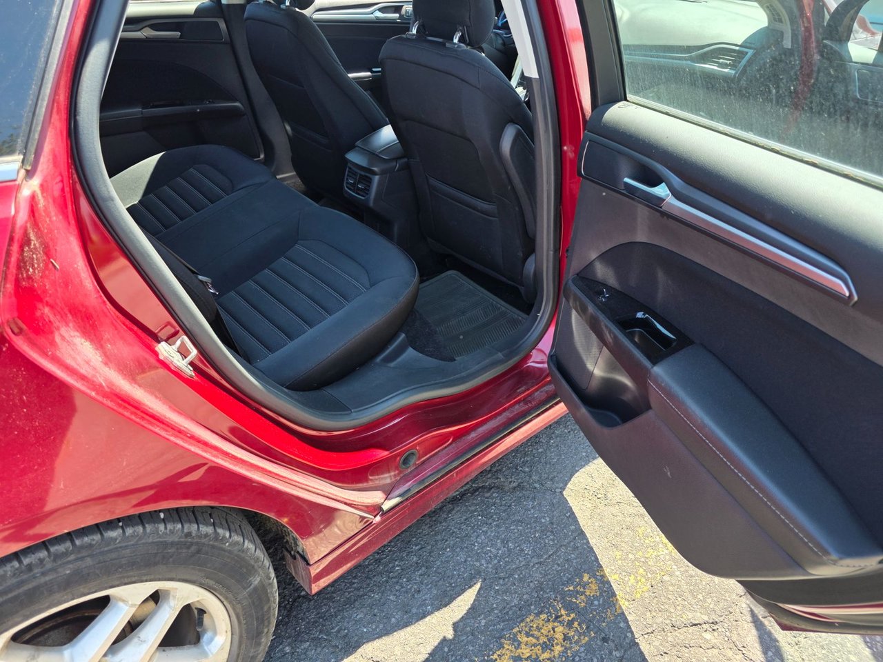 2014 Ford Fusion SE