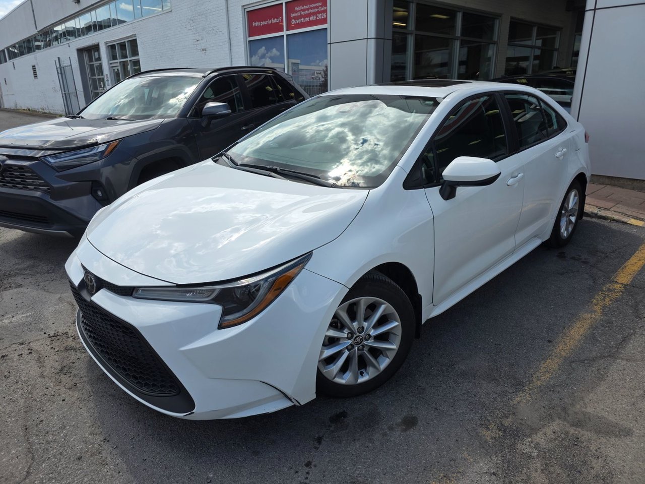 2022 Toyota Corolla LE UPGRADE