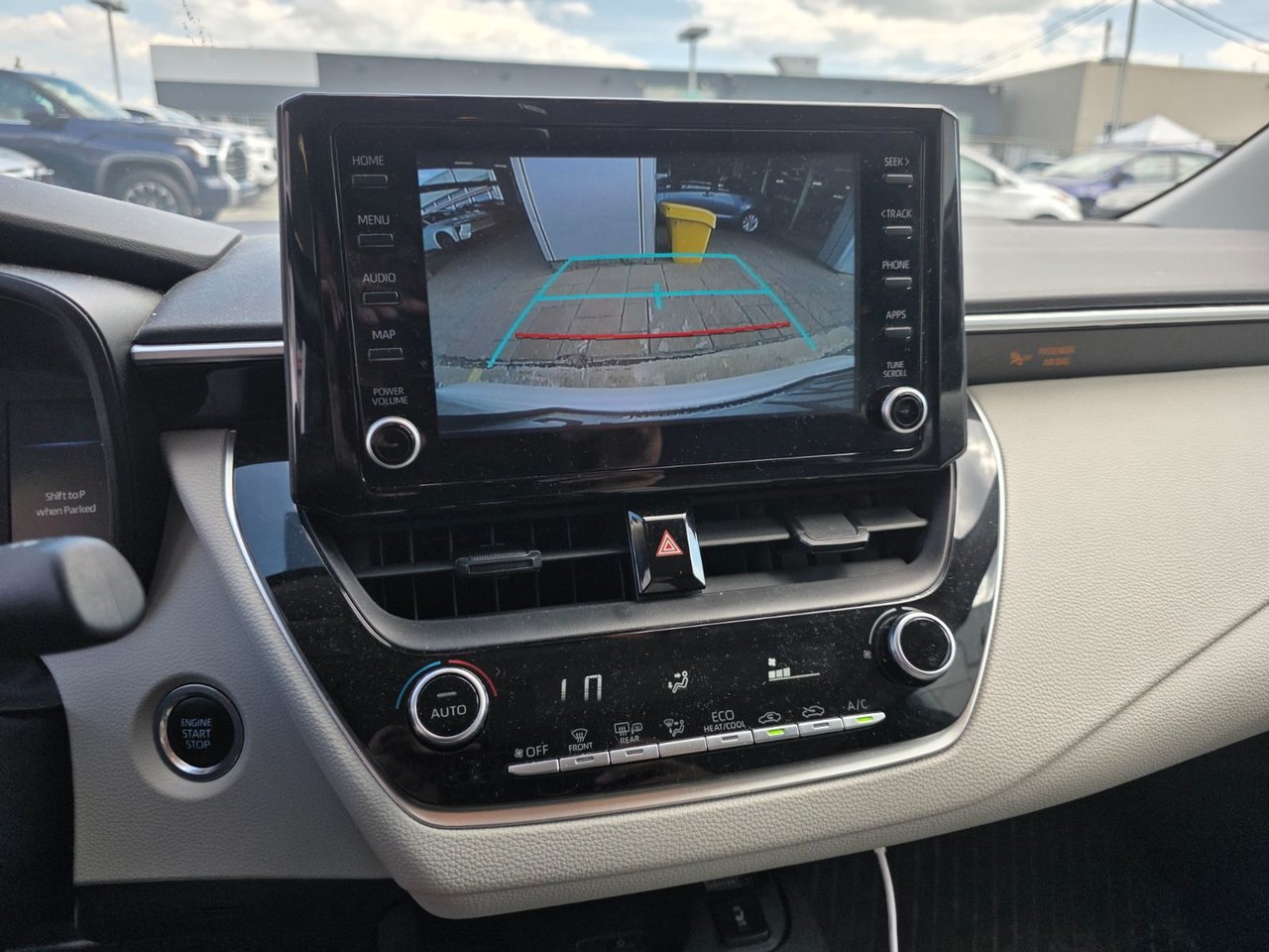 2022 Toyota Corolla LE UPGRADE