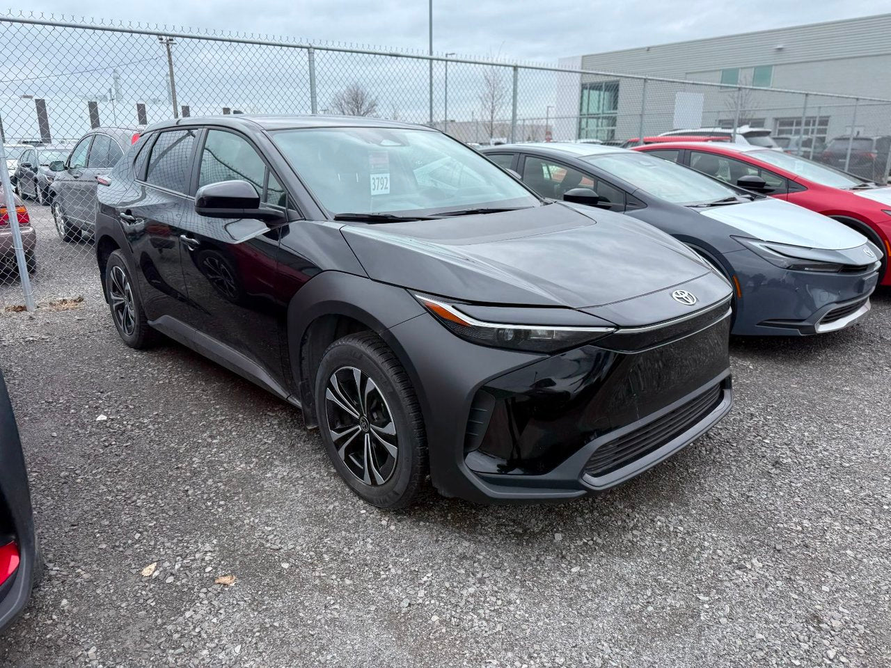 2024 Toyota bZ4X LE FWD