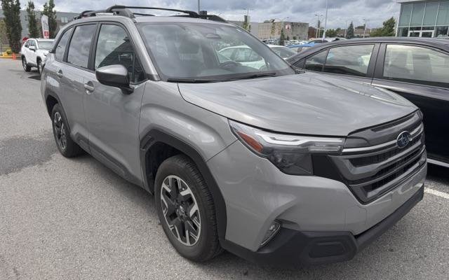 2025 Subaru Forester Touring **BAS KM**LOW KM**