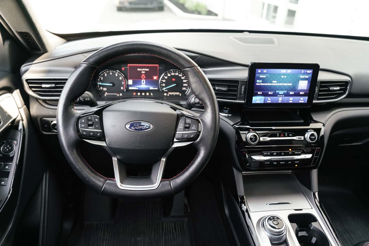 2023 Ford Explorer ST-LINE/ SIEGE CAPITAINE/ 3EM RANGÉ/ PNEUS HIVER