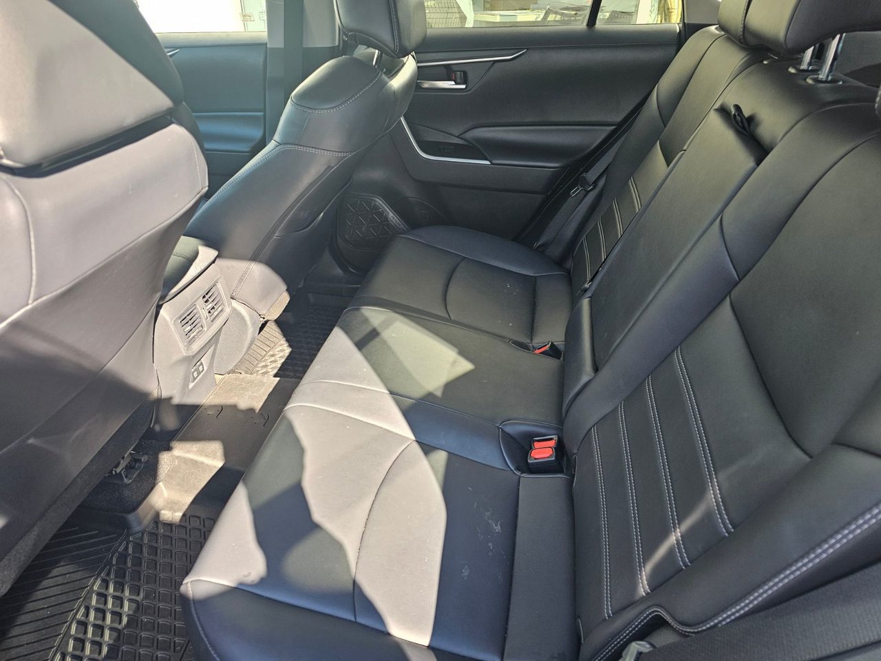 2019 Toyota RAV4 XLE PREMIUM AWD; CUIR TOIT SIEGES+VOLANT CHAUFFANT