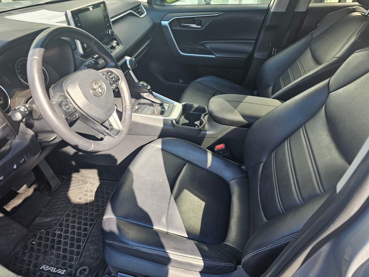 2019 Toyota RAV4 XLE PREMIUM AWD; CUIR TOIT SIEGES+VOLANT CHAUFFANT