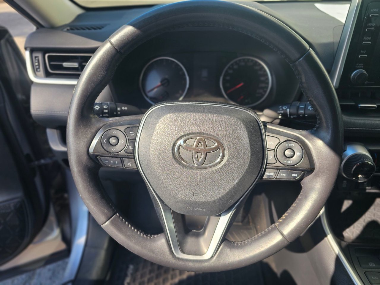 2019 Toyota RAV4 XLE PREMIUM AWD; CUIR TOIT SIEGES+VOLANT CHAUFFANT